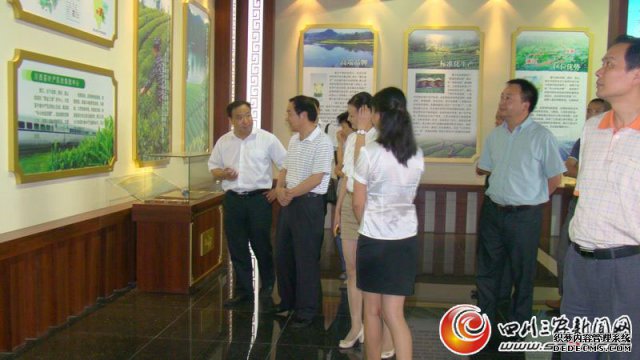 四川省农业厅副厅长胡相全调研蒲江一三产业互动