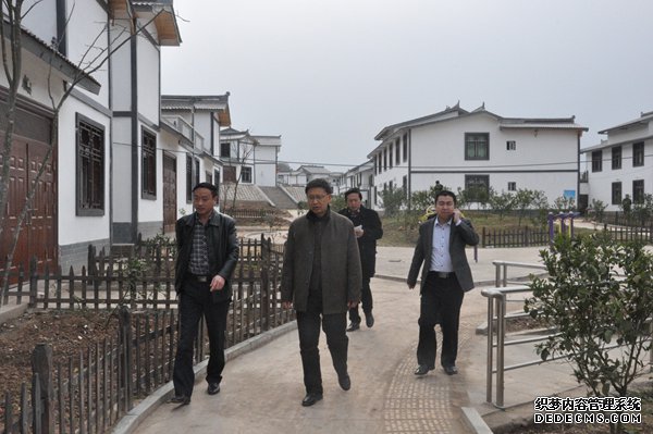 省农发会“三农”调研组到巴中调研