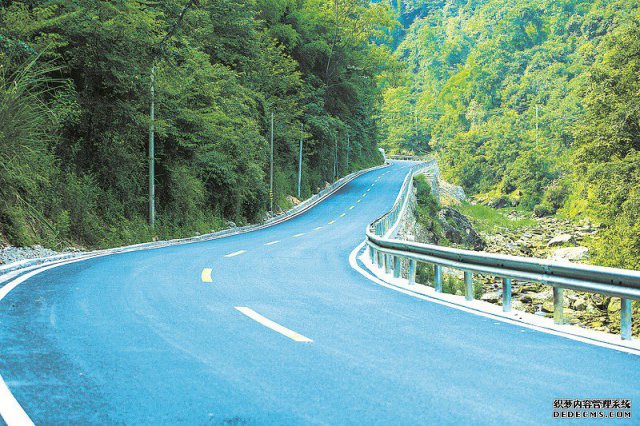 大邑县：农村公路交通“大会战” 路通、人富、村更美