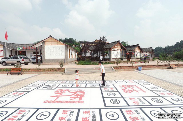 翠屏区：聚是一团火 散作满天星