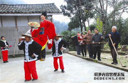 活跃在田间地头的南部地灯戏