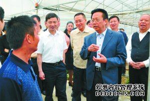 要着力创新现代农业发展体制机制 走规模化集约化现代农业发展之