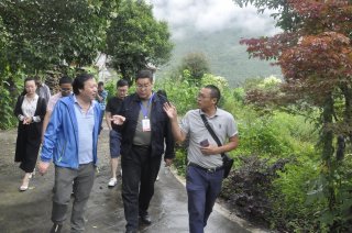四川省农发会在石棉县调研特色农旅发展